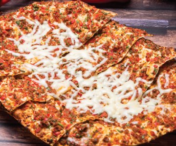 Kaşarlı Lahmacun	